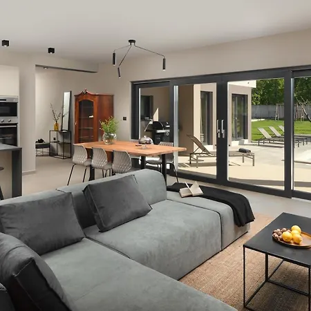 Median For 10 People With Sea View, Kids Playground & Pet Friendly - Only 3 Km From