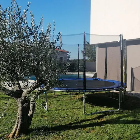 Median For 10 People With Sea View, Kids Playground & Pet Friendly - Only 3 Km From Villa